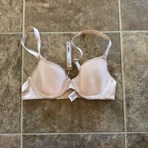 Skims Weightless Demi Bra Sand Size 32A